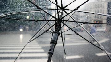 Dwie osoby potrącone na przejściu dla pieszych