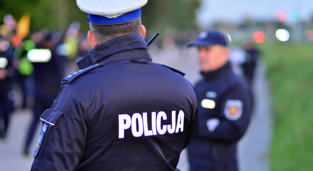 Policja na straży bezpieczeństwa podczas świąt Wszystkich Świętych 2023 w Białymstoku