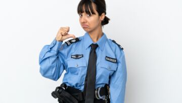 Interaktywne spotkanie białostockich policjantów z harcerzami w Borkach – edukacja poprzez zabawę