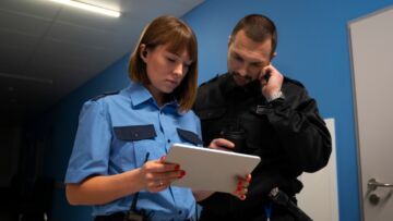 Kierowcy przekraczający prędkość – policja raportuje duże liczby wykroczeń