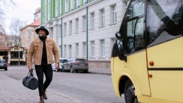 Propozycja bezpłatnych przejazdów autobusem dla młodzieży i studentów w Białymstoku: innowacyjny pomysł czy zbyt drogie rozwiązanie?