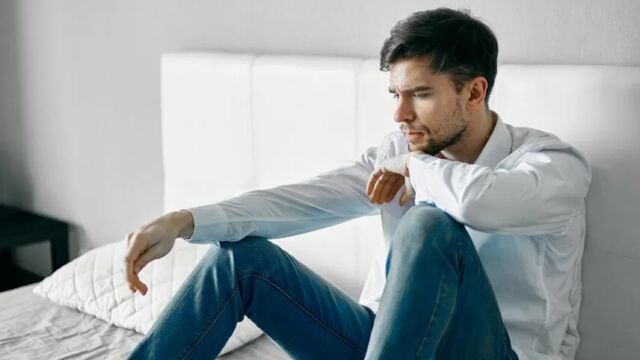Testosteron poniżej normy u młodych mężczyzn – przyczyny, objawy i leczenie