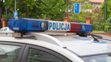 Imponująca liczba funkcjonariuszy policji dbała o bezpieczeństwo podczas meczu piłkarskiego w Białymstoku