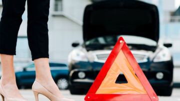 Zdarzenie drogowe na skrzyżowaniu alei Solidarności i ulicy Zwycięstwa w Białymstoku zakończyło się hospitalizacją jednego z uczestników