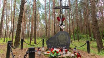 Amerykańscy wolontariusze przywracają pamięć o Żydach w Białymstoku, odnawiając cmentarz