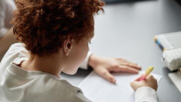 Dr Emilia Żyłkiewicz-Płońska zdobywa grant na badania nad rozwojem młodzieży w Polsce