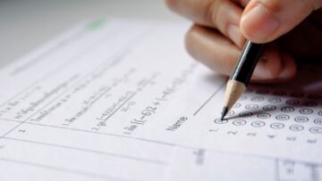 Matematyka wciąż na czołowej pozycji wyzwań – Podlascy maturzyści szykują się do poprawek