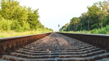 Nowa linia kolejowa Białystok-Ełk: Decyzja zapadła, inwestycja za 6 miliardów złotych!