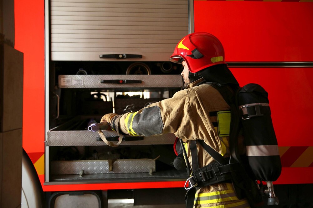 Wielki pożar w Dzierżkach: Siedem zastępów straży w akcji ratunkowej