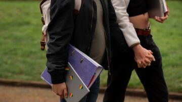 Odkryj medycynę i farmację: młodzież w UMB na warsztatach edukacyjnych