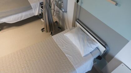 Białystok rozświetli Pałac Branickich na niebiesko w hołdzie dla chorych na niewydolność jelit