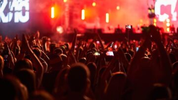 Sylwestrowa noc z muzyką w Łomży: radosne powitanie Nowego Roku w filharmonii