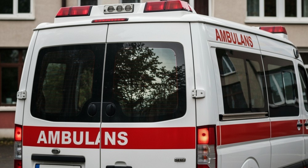 Policjanci ratują seniorów przed zimnem