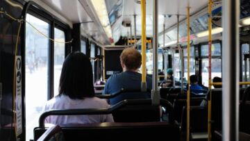 Nowe inwestycje w Gminie Łapy: przystanek autobusowy i wsparcie dla artystów