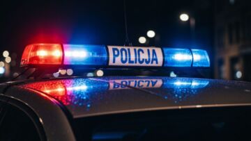 Złodziej telefonu zatrzymany po krótkim pościgu, śpiący mężczyzna ofiarą kradzieży