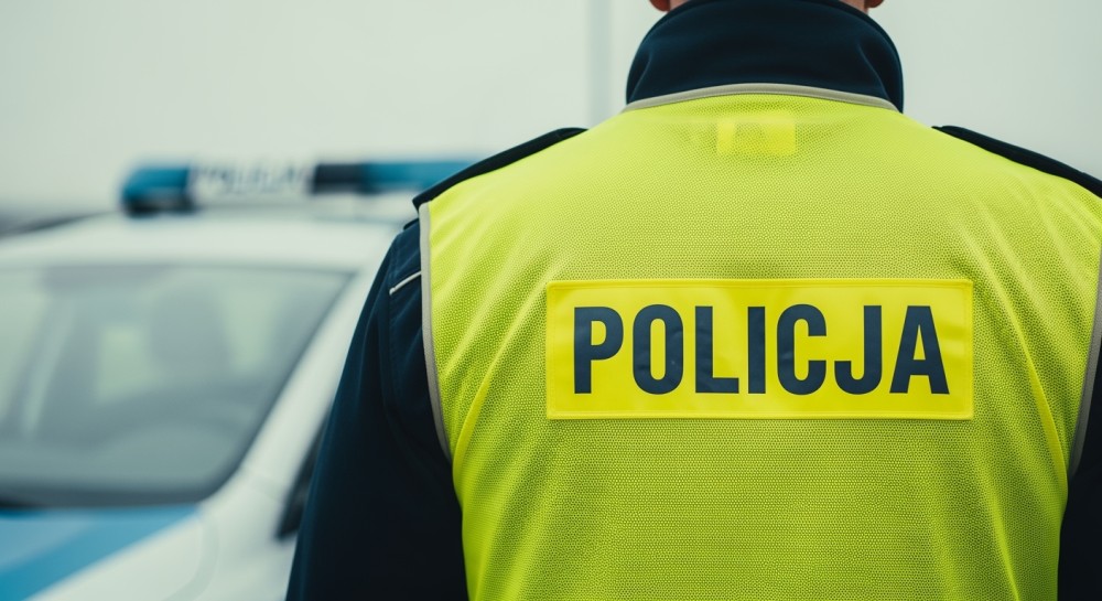 Nietrzeźwi kierowcy w akcji: Iveco blokuje drogę, policja podejmuje działania
