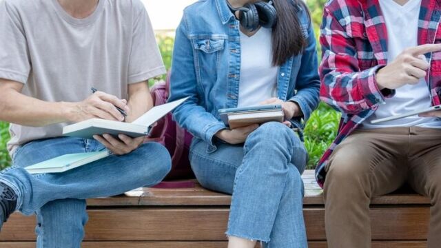 Stypendia dla wybitnych studentów w Białymstoku