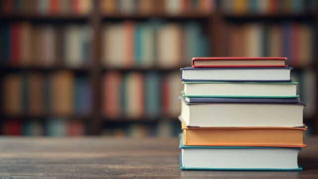 Noc Bibliotek 2026: Jesień pełna inspiracji w Łapach!