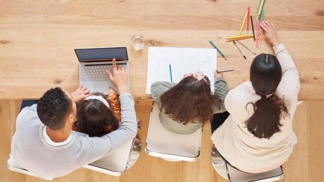 Dzień Edukacji Narodowej w Białymstoku: Uznanie dla Nauczycieli i Ich Roli w Rozwoju Regionu
