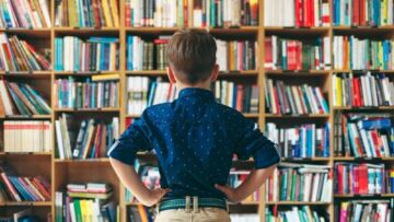 UMB wspiera nowe klasy biologiczno-chemiczne w I LO w Białymstoku